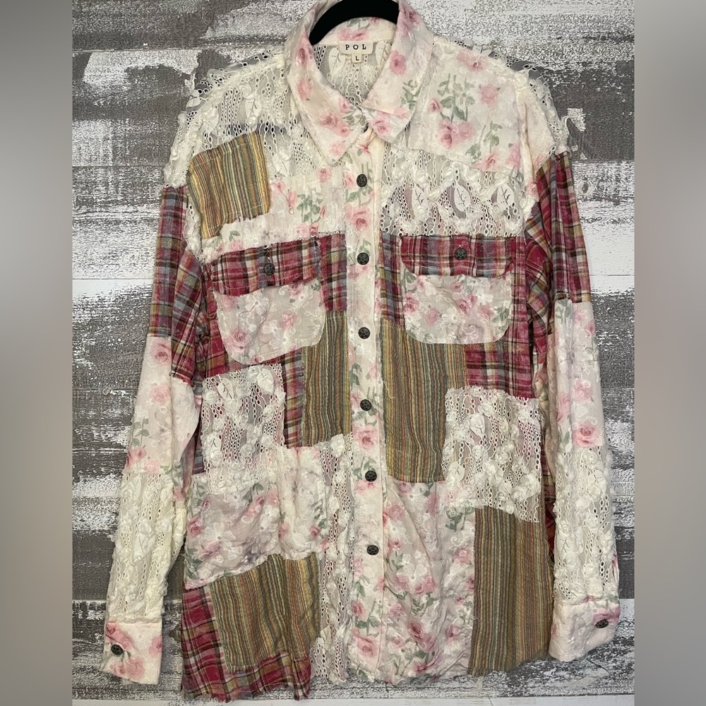 POL Lace-Trim Floral Blouse in Pink and Cream